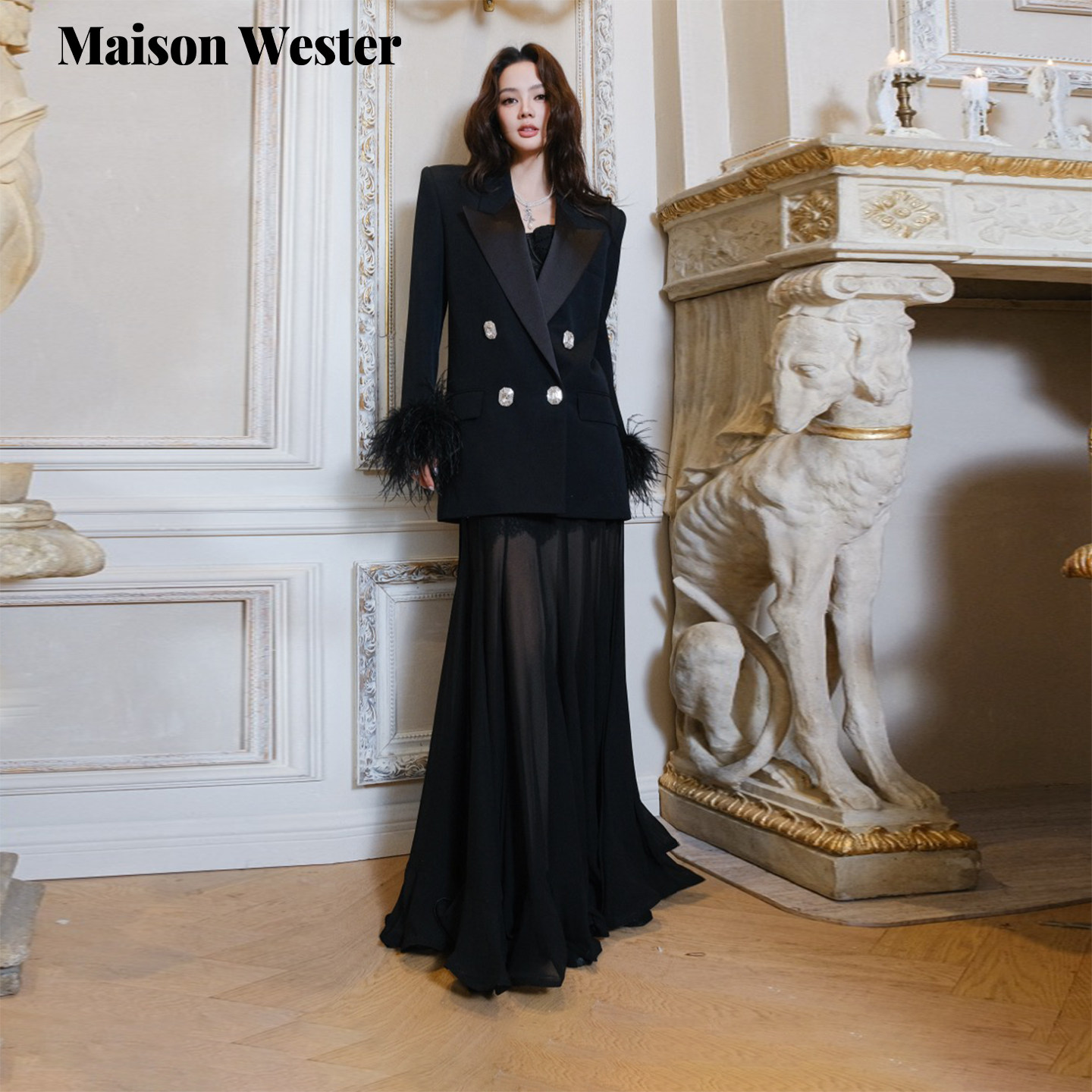 Maison Wester春季新品高级感拼接工艺黑色羽毛袖拼缎面西装外套