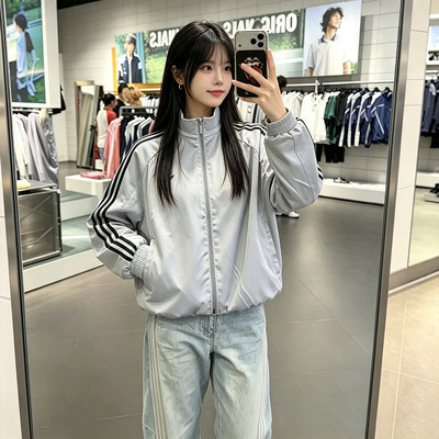 阿迪达斯adidas正品女士夹克2026秋季新款三叶草休闲外套LF2315