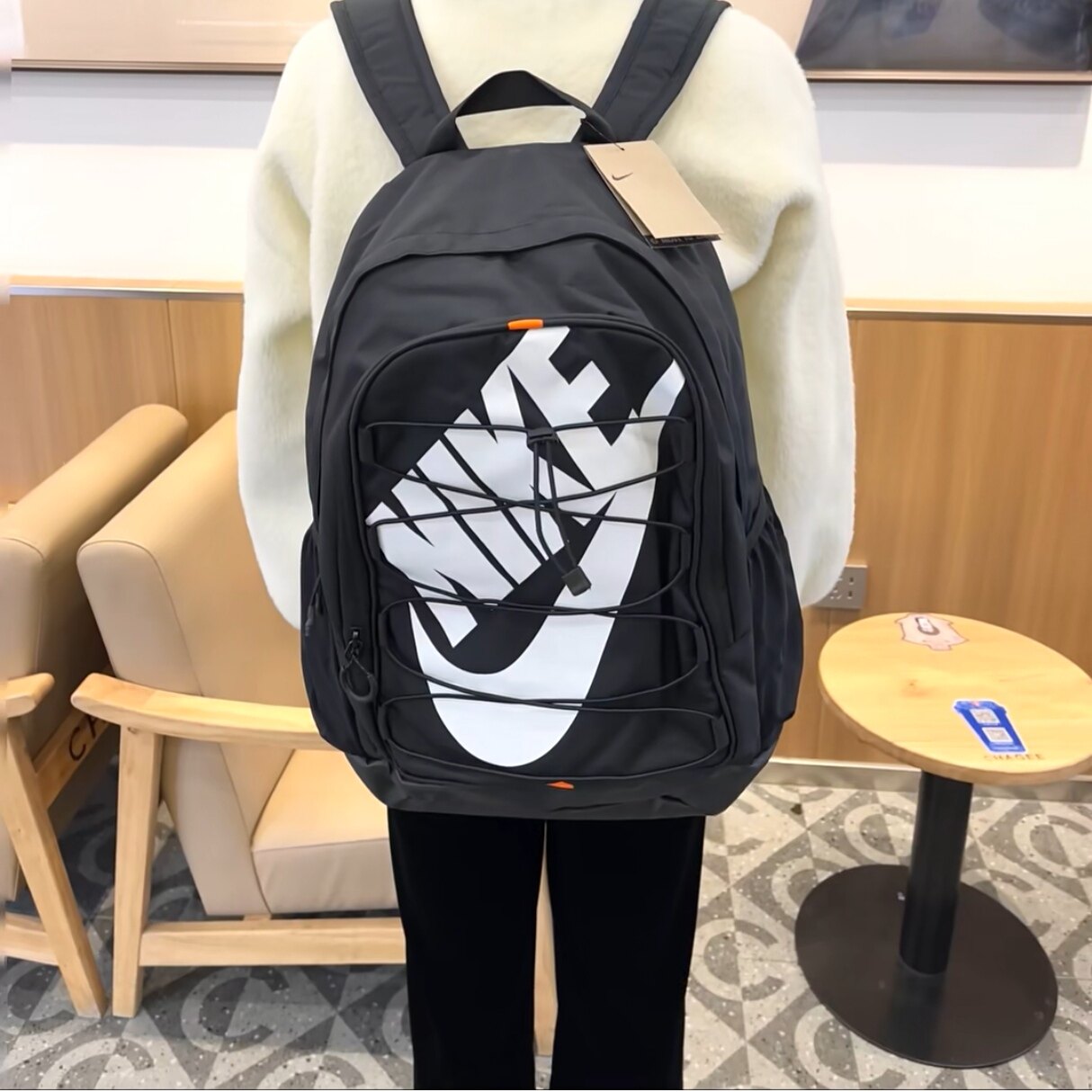 Nike/耐克男女新品防水运动休闲户外学生时尚双肩背包书包 HJ8200