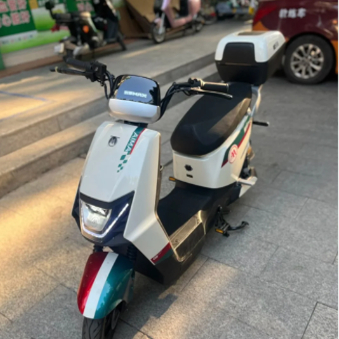 爱玛凯越F163电动车原装外壳配件塑件电瓶车外壳配件前围泥板