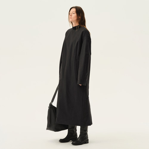 白弓舒适一件式圆领套头棉衣连衣裙女长款棉服外套冬季新款52712