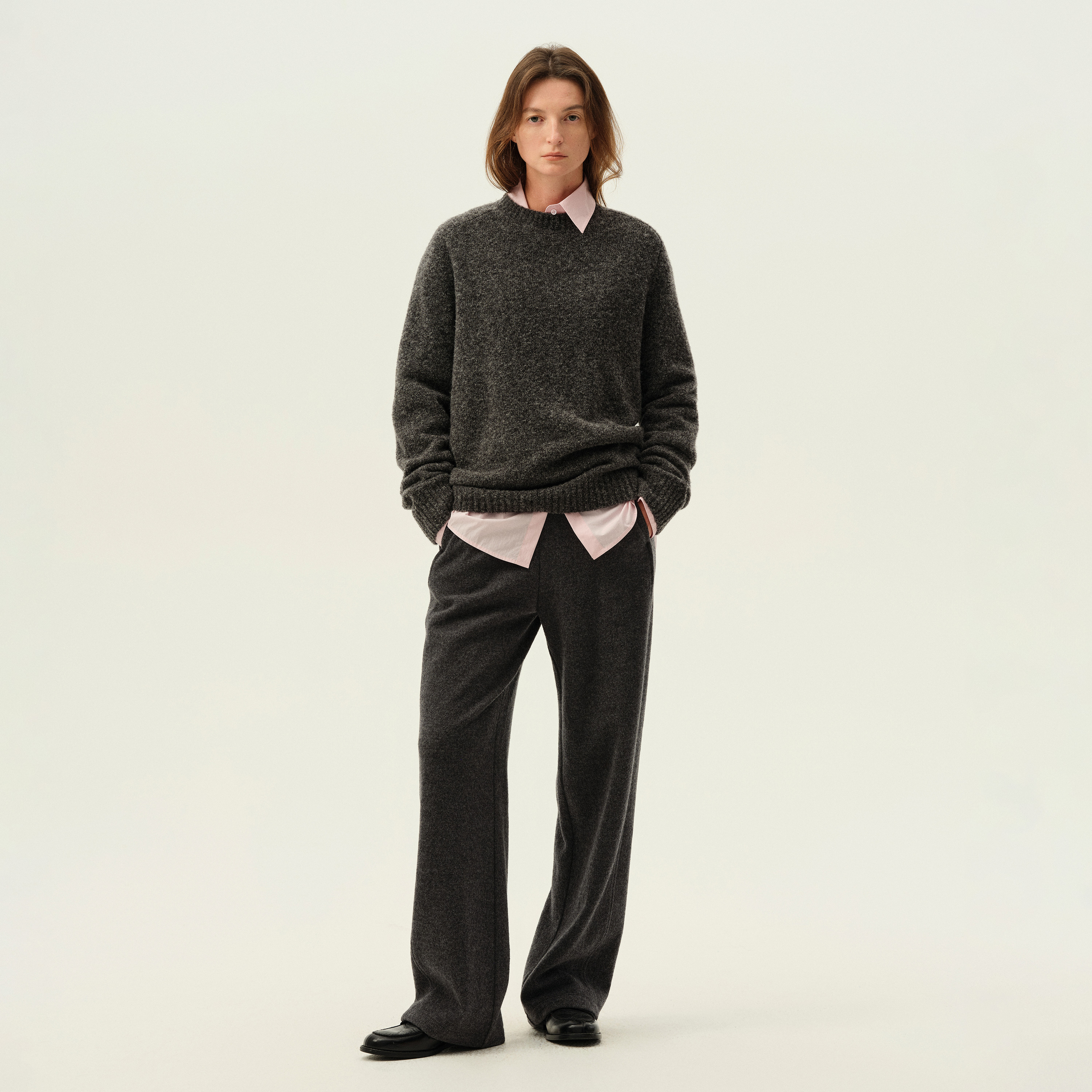 白弓 圈圈羊毛设计宽松圆领毛针织衫微弹毛衣女2025新款51525