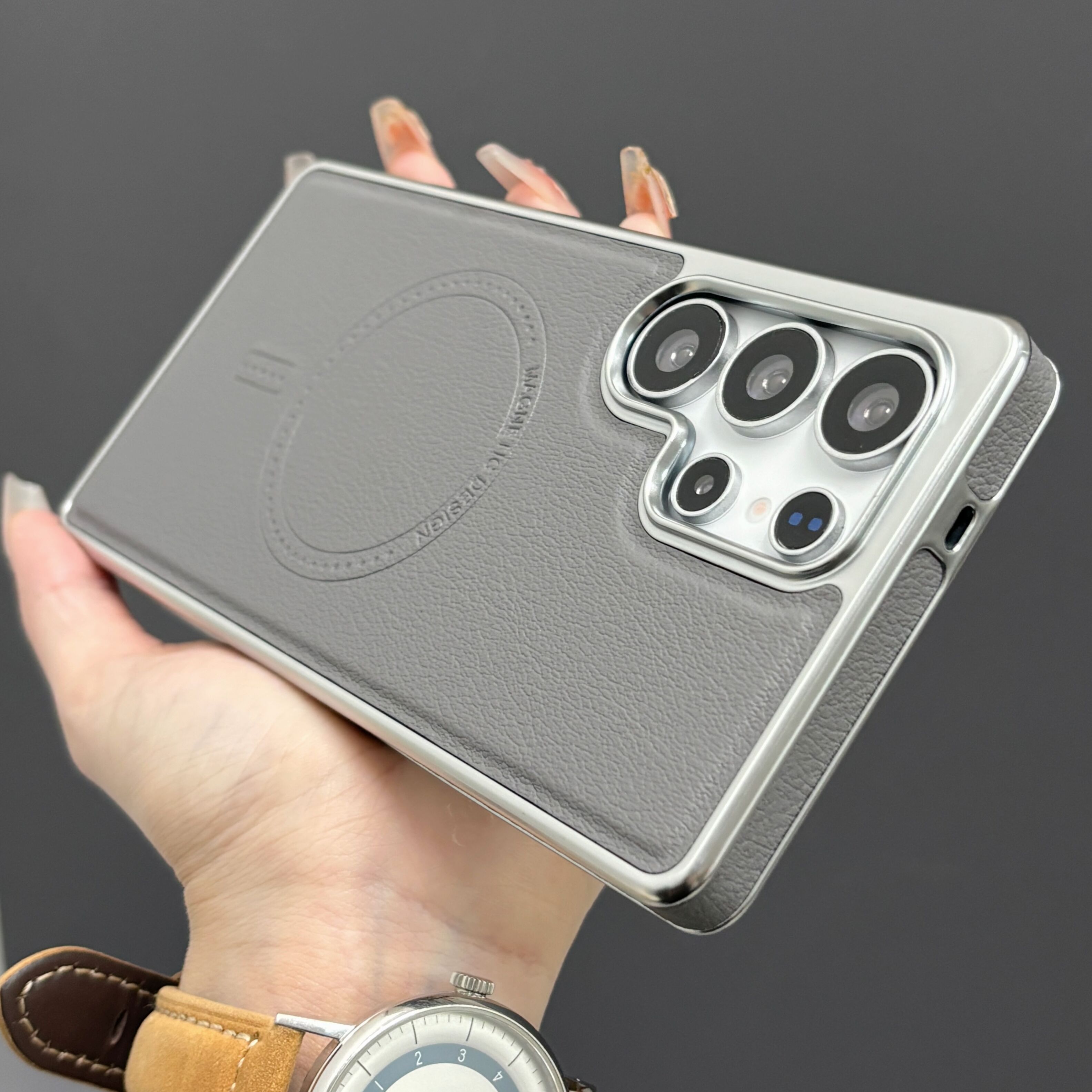 复古皮纹手机壳磁吸款高级感