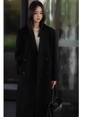 2025年冬季新款黑色鹅绒羽绒内胆大衣女慵懒宽松长款羊绒呢子大衣