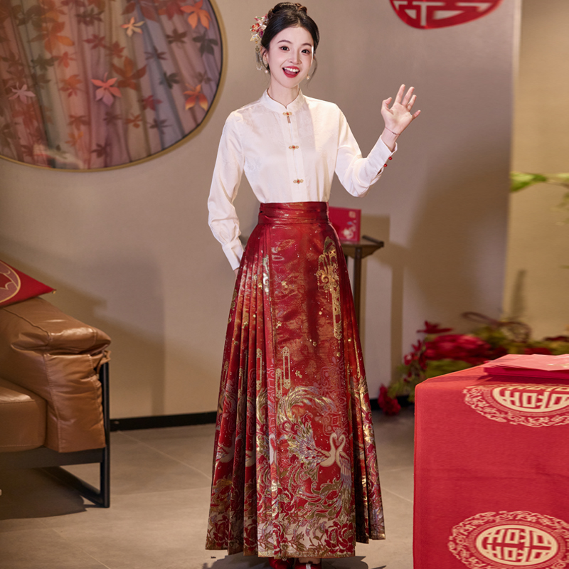 红色马面裙套装2025新款改良汉服新中式小个子订婚结婚敬酒服礼服