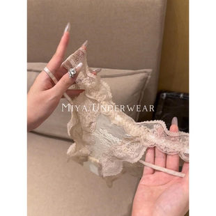自带腿环的蕾丝内裤…也太纯欲了~蕾丝柔软不夹pp！穿上超级撩人~