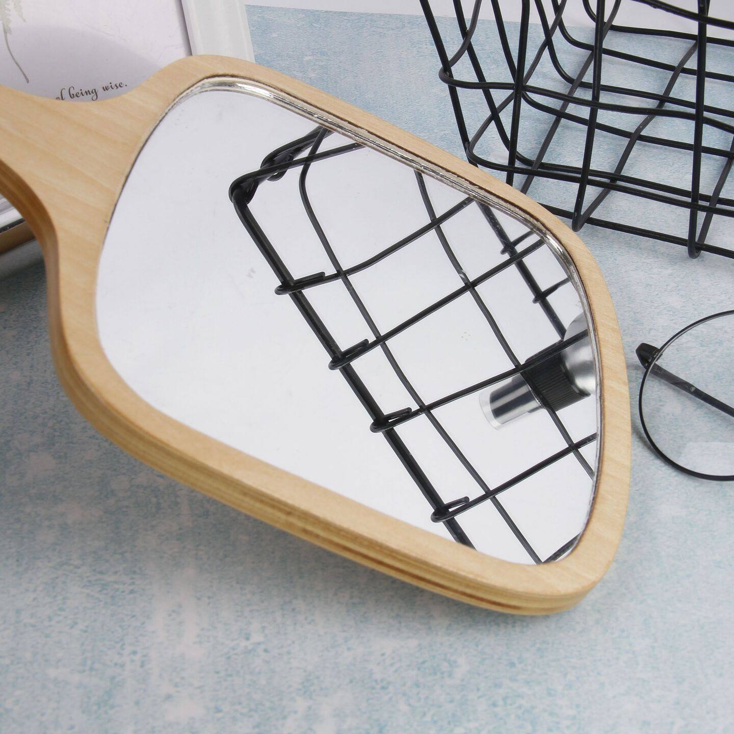 美容院专用镜子手持化妆镜大号圆形手拿木质口腔便携高清手柄镜子