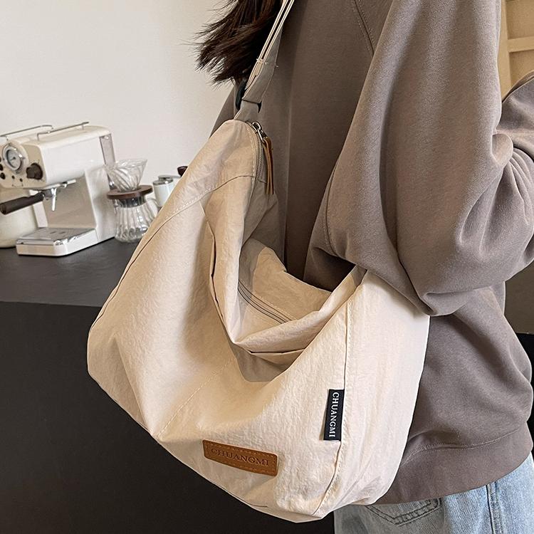 日本代购大容量托特包包女式2024新款夏天通勤休闲旅行斜挎帆布包