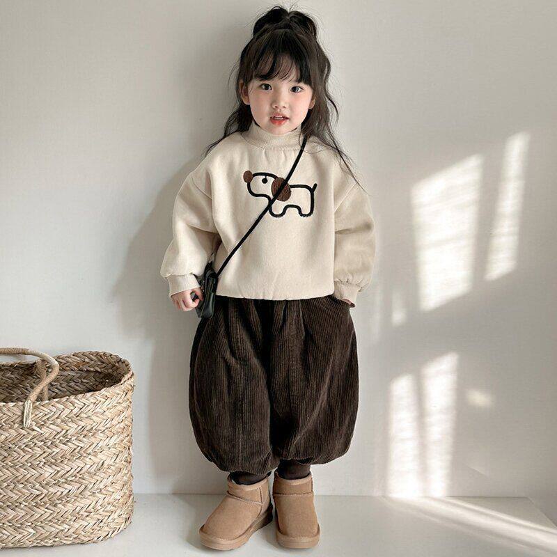 英国DHWA女童套装2025新款秋冬季儿童复古刺绣卫衣加绒加厚两件套