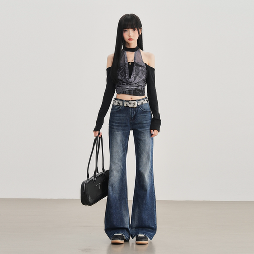 辣妹低腰微喇叭牛仔裤女