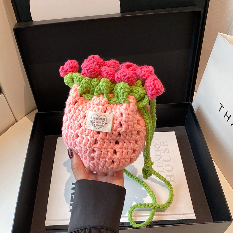 手工编织玫瑰花束毛线钩针水桶包