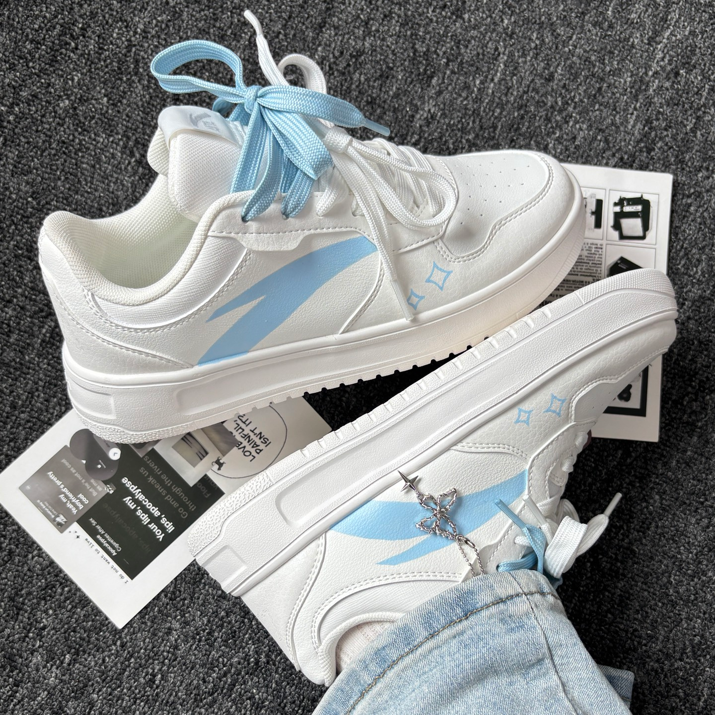 【定制球鞋】Anta安踏蝴蝶蓝轻松可爱百搭舒适清新防滑低帮板鞋女