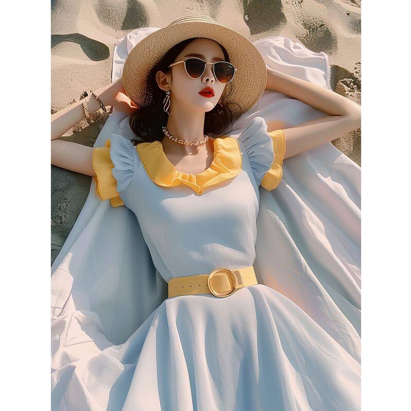 浅蓝色假两件撞色拼接连衣裙女夏季海边度假法式气质多巴胺长裙子