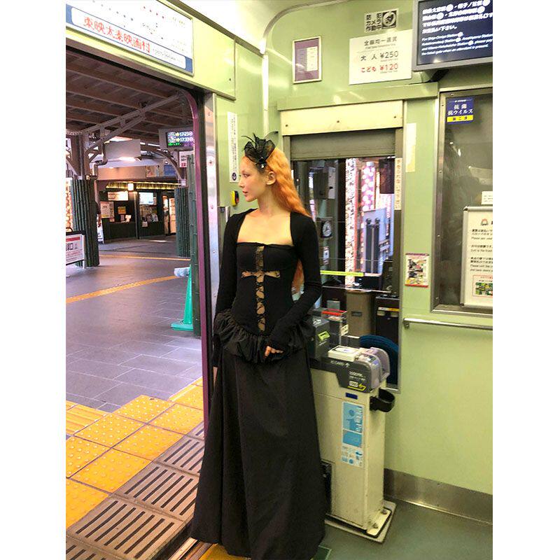 设计性感辣妹暗黑系十字架抹胸连衣裙短款披肩两件套女装秋季新款