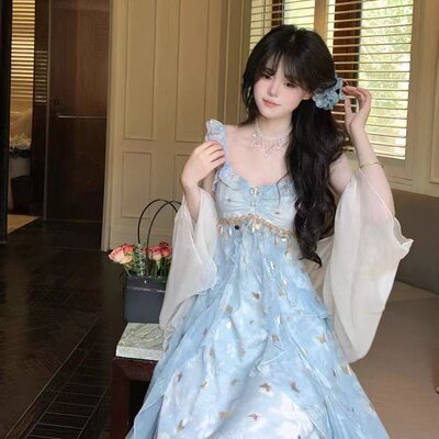 蝶舞星河2026优雅少女感蝴蝶亮片吊带裙仙气荷叶边层次裙摆