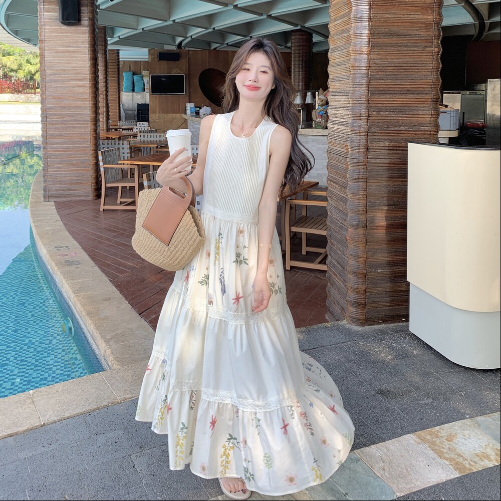 白色甜美风刺绣蕾丝连衣裙女2025夏季新款海边度假风宽松显瘦长裙图片