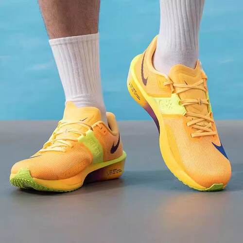 NIKE耐克训练跑步鞋FV6040-801