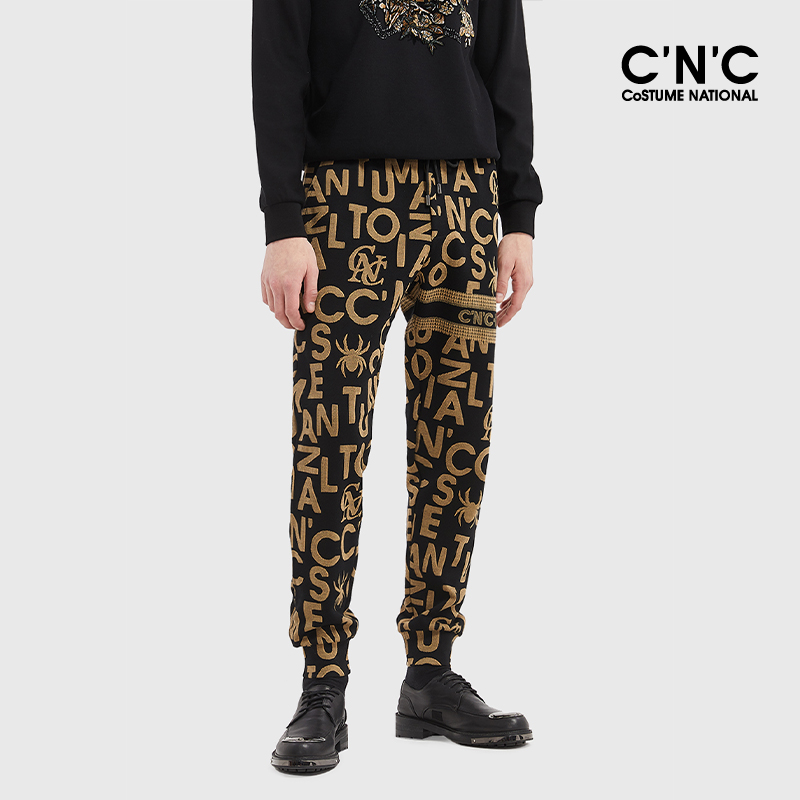 CNC男装奥莱outlets新款满印品牌字母logo抽绳休闲长裤男 - 封面