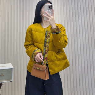 深圳南油中国风复古圆领撞色羽绒服女短款人丝香云纱保暖外套