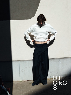 「EASY 高领针织短款 SWEATER」 日常轻松卫衣女秋冬 OUTCiRCS