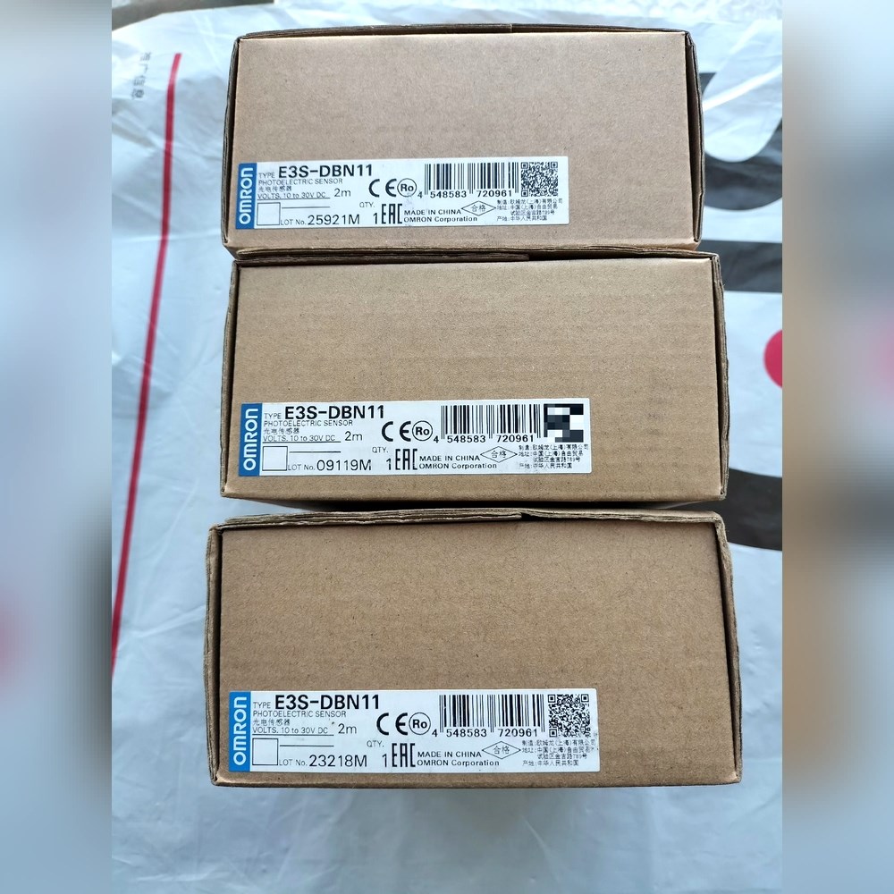 E3S-DBN11 2m 光电传感器原装 议价