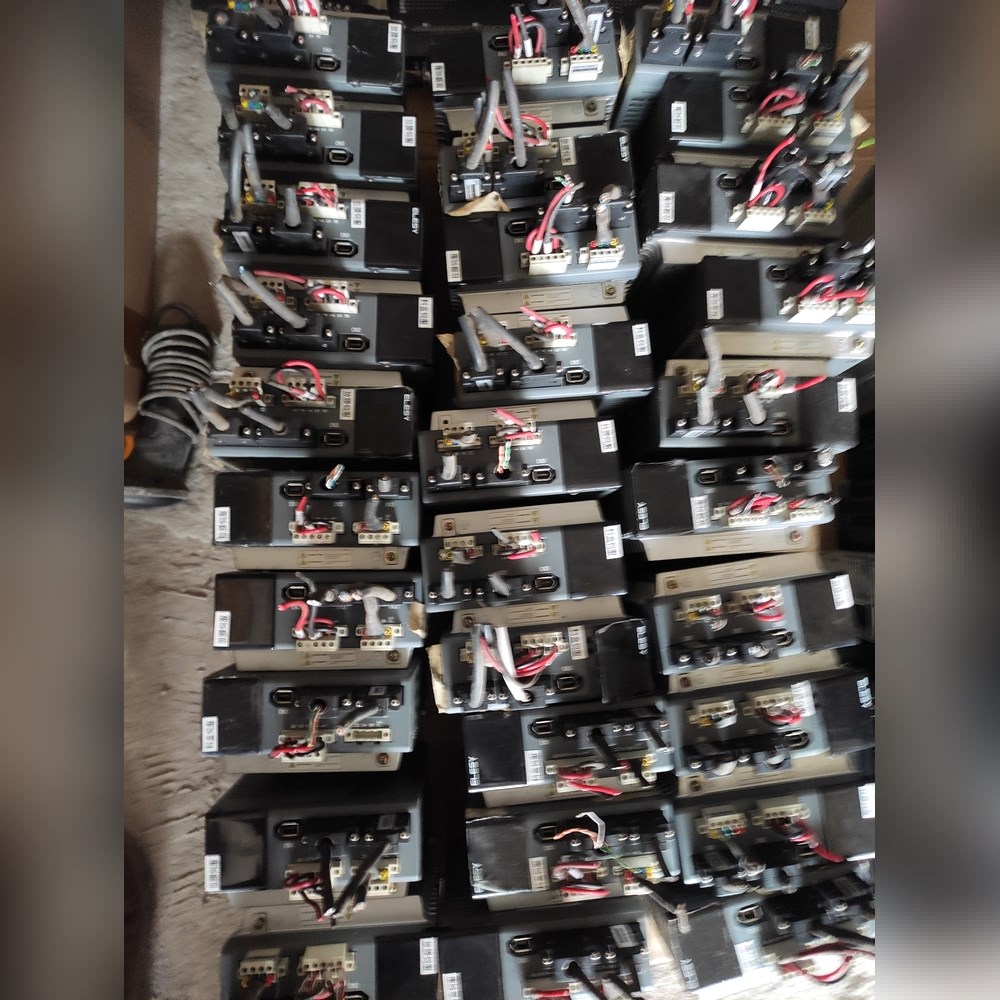 ELESY伊莱斯ESDA-05APA伊莱斯驱动器 成色如图 议价