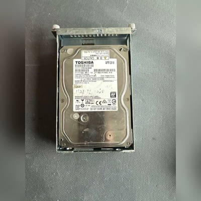 TOSHIBA DT01ACA050500GB 1个 议价