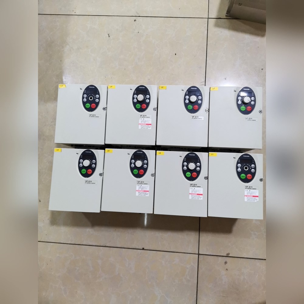 原装东芝VFS11-4037PL-WN 4KW实物拍摄 议价