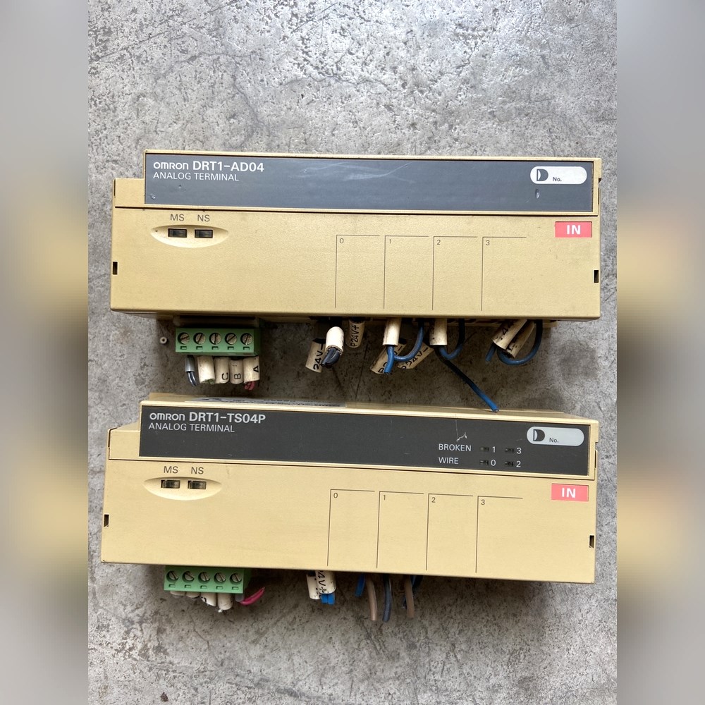 plc DRT1-AD04TS04P 如图底座没卡口 议价