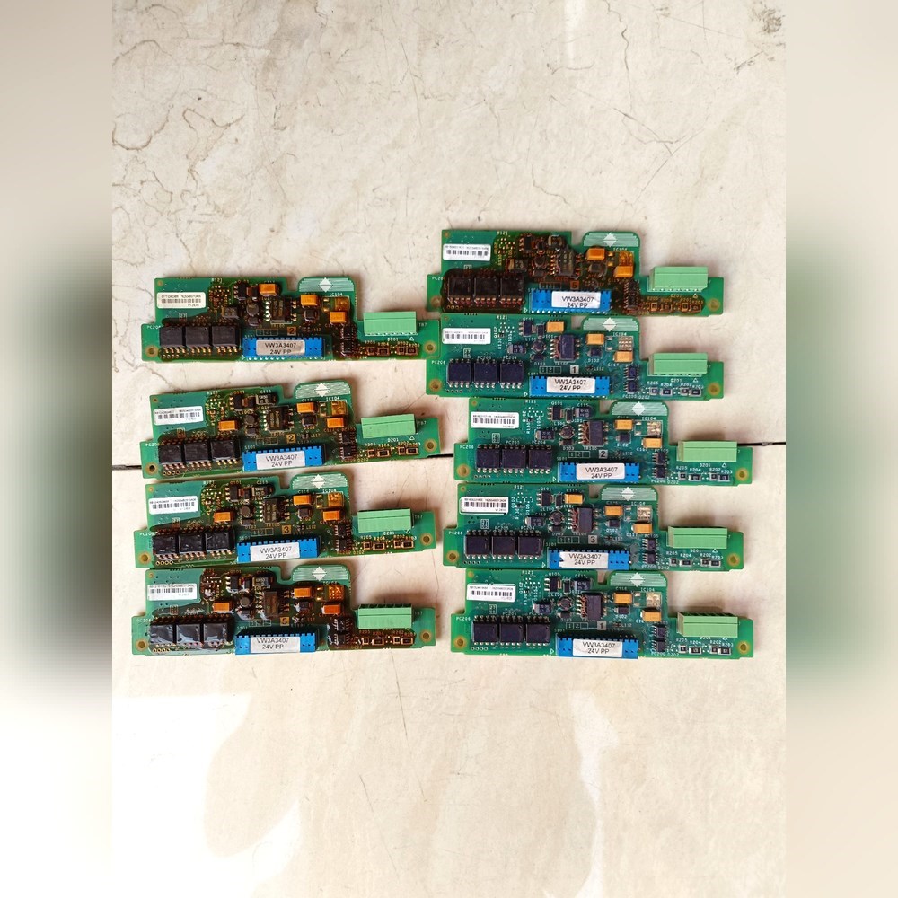 施耐德变频器PG卡VW3A3407 24V PP现货实拍功能 议价