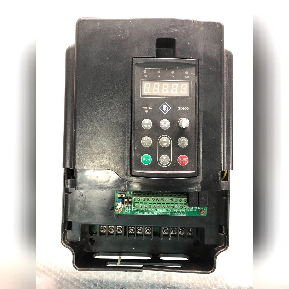 森岛SD900-4T0055G0075P变频调速控制器 议价