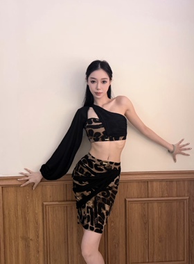 Loyal拉丁舞服单肩斜肩网纱长袖上衣拼接豹纹半身裙练舞表演女士