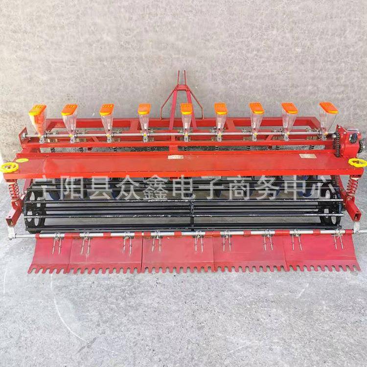 菏北家用谷子高粱精播机种肥同施拖拉机带动浆腿免耕款