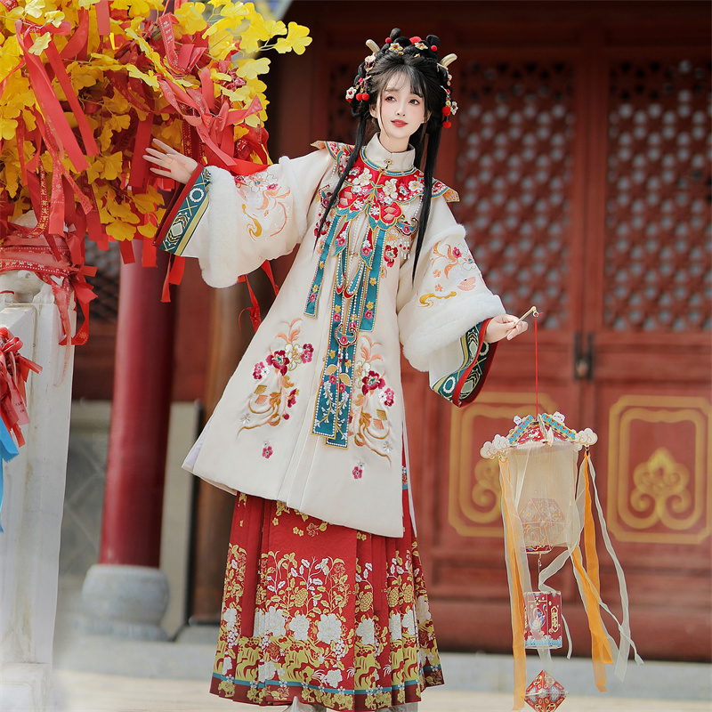 醉欢楼云锦映彩明制汉服女冬季