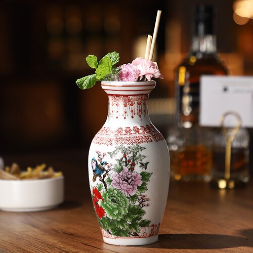 酒吧百科中式陶瓷鸡尾酒杯彩绘复古怀旧酒瓶中式酒吧酒杯网红杯子