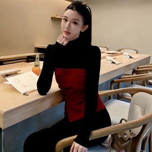 法式气质撞色半高领长袖T恤女2026秋冬新款修身打底衫不规则上衣