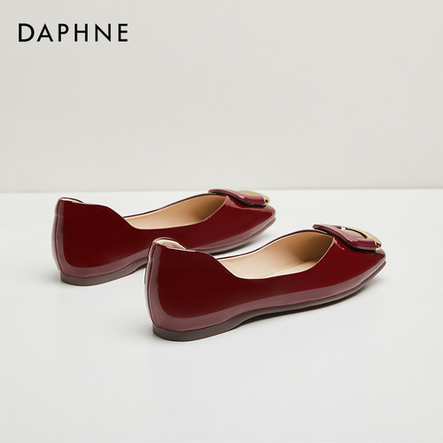 Daphne达芙妮超软漆皮小皮鞋
