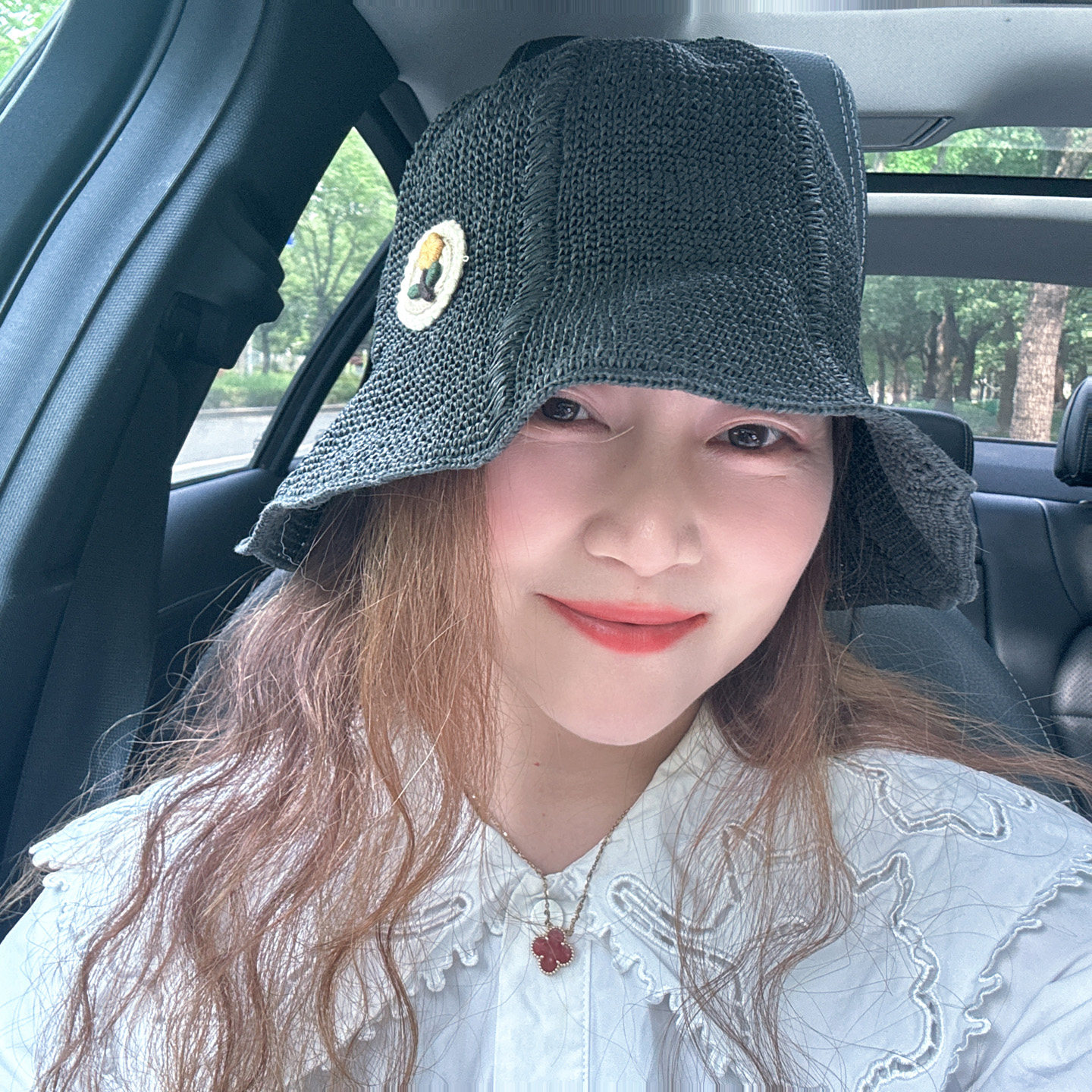 7.8现货花朵图案草帽女东大门代购时尚休闲黑色草编渔夫帽遮阳帽