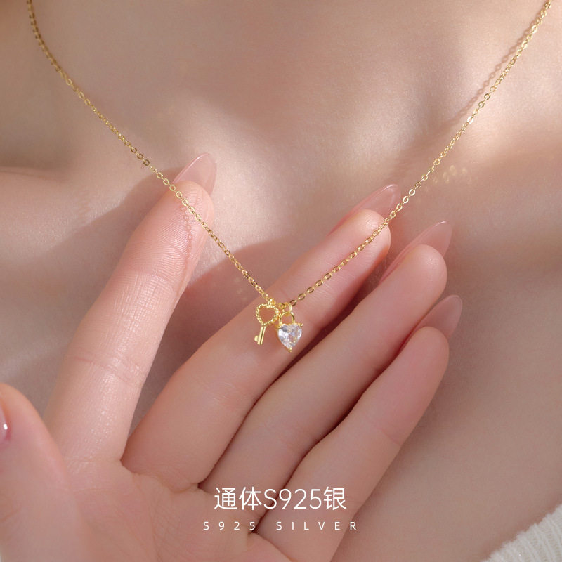榕树下S925银网红ins爱心钥匙项