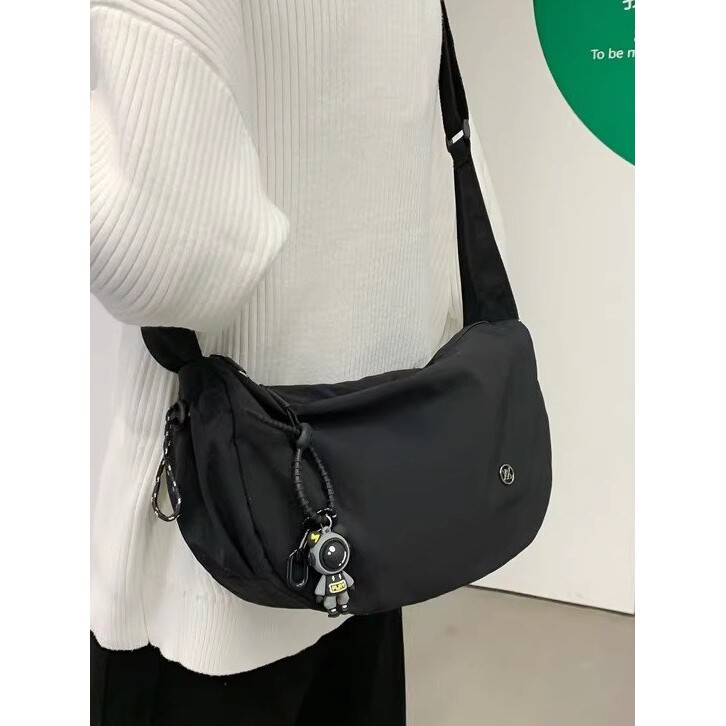 法国【设计师】GBP 日系饺子包女大容量通勤斜挎包轻便小挎包男包