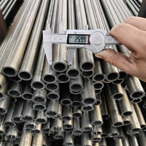 精密无缝钢管外径20 22 25 28 30mm内径14 16冷拔精轧空心圆铁管