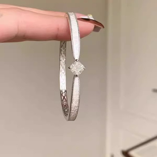 复古超闪银色拉丝手镯女款冷淡风百搭手链轻奢小众精致重工手饰女