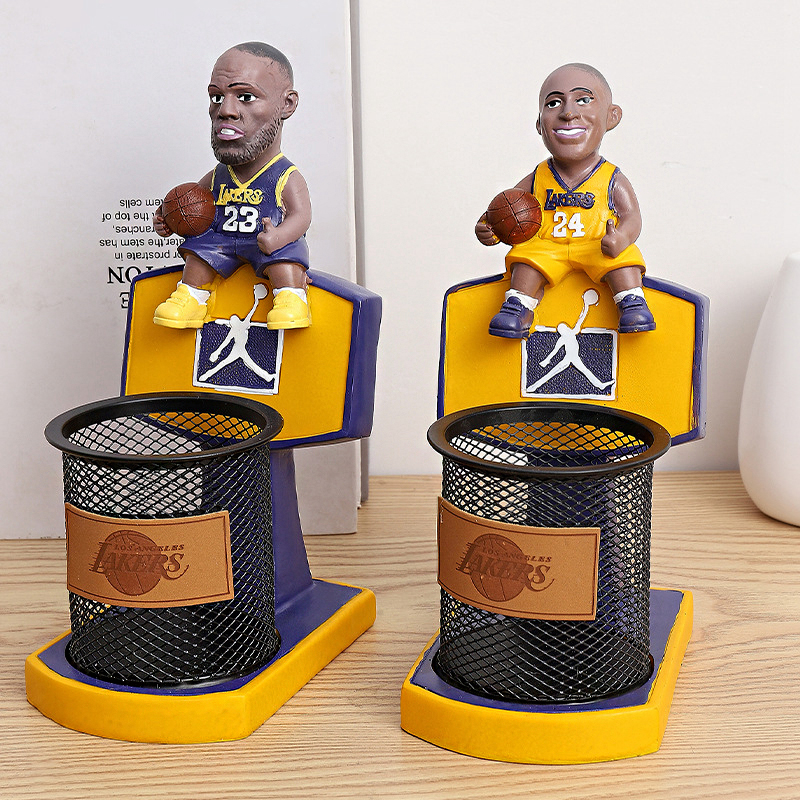 NBA篮球星科比摆件笔筒詹