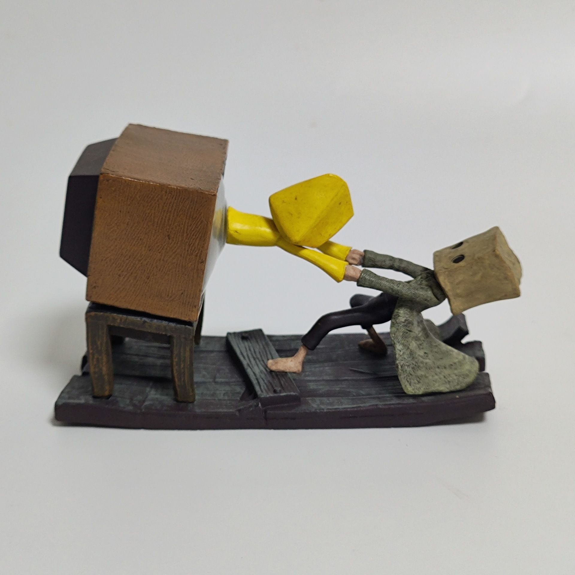 新款小小梦魇2 小六Six 魔诺 恐怖冒险 场景游戏周边手办机箱摆件