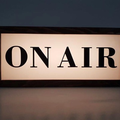 On air lightbox灯箱广告灯创意空中照明夜灯led桌灯家居气氛台灯