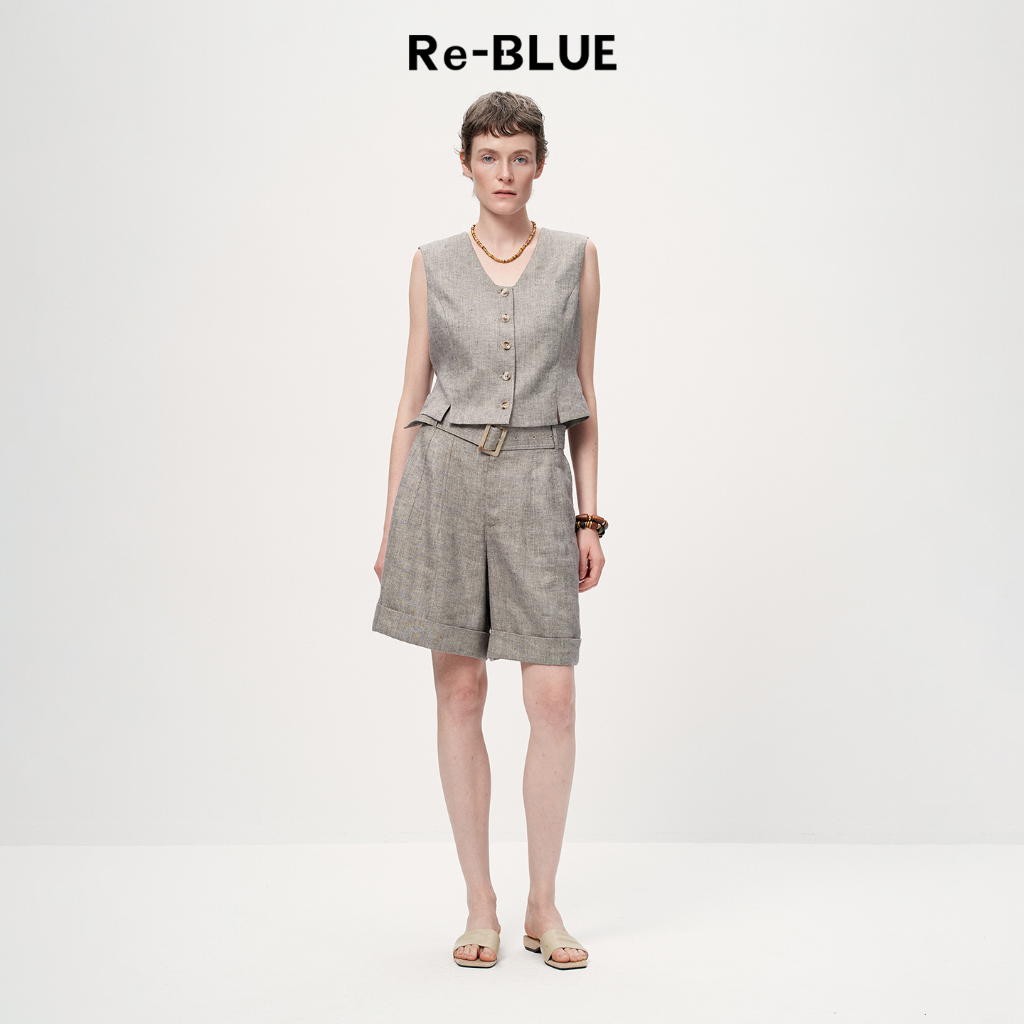 ReBLUE极简老钱风肌理感翻边短裤