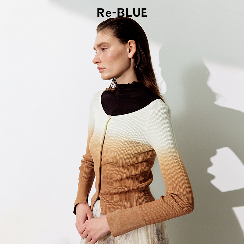 时髦羊毛混纺木耳边半高领打底衫