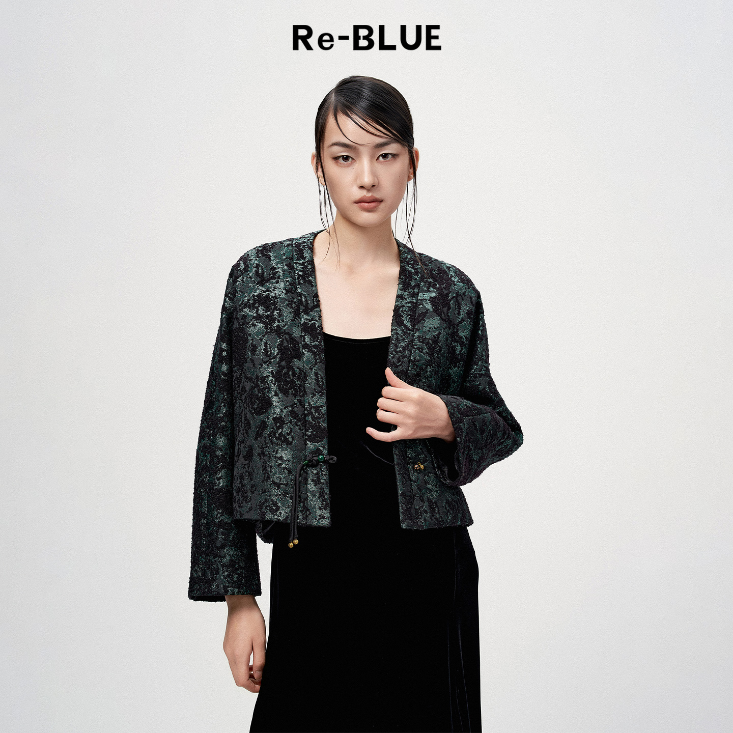 Re-BLUE新中式重工提花短款外套