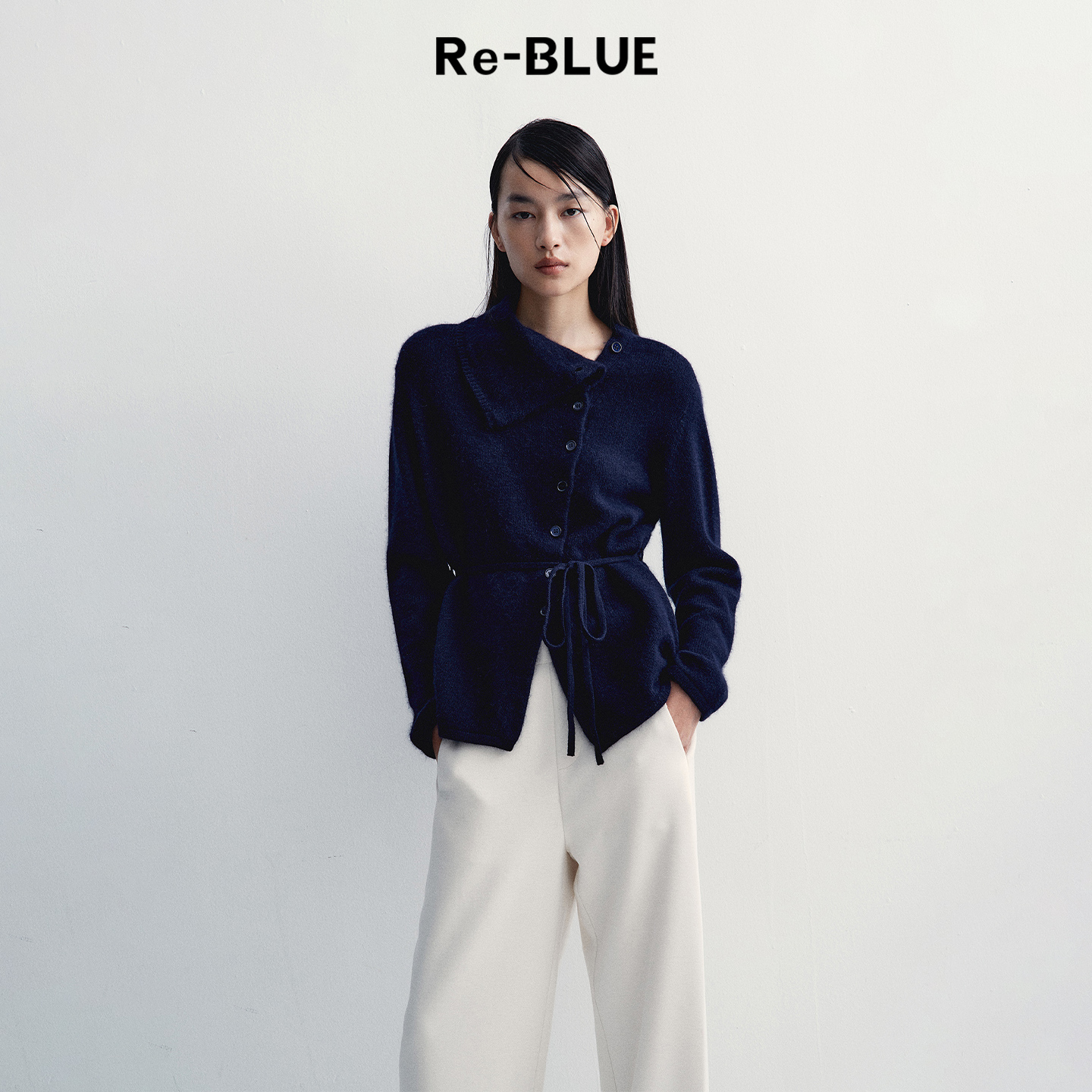 Re-BLUE知性设计感系绳针织上衣