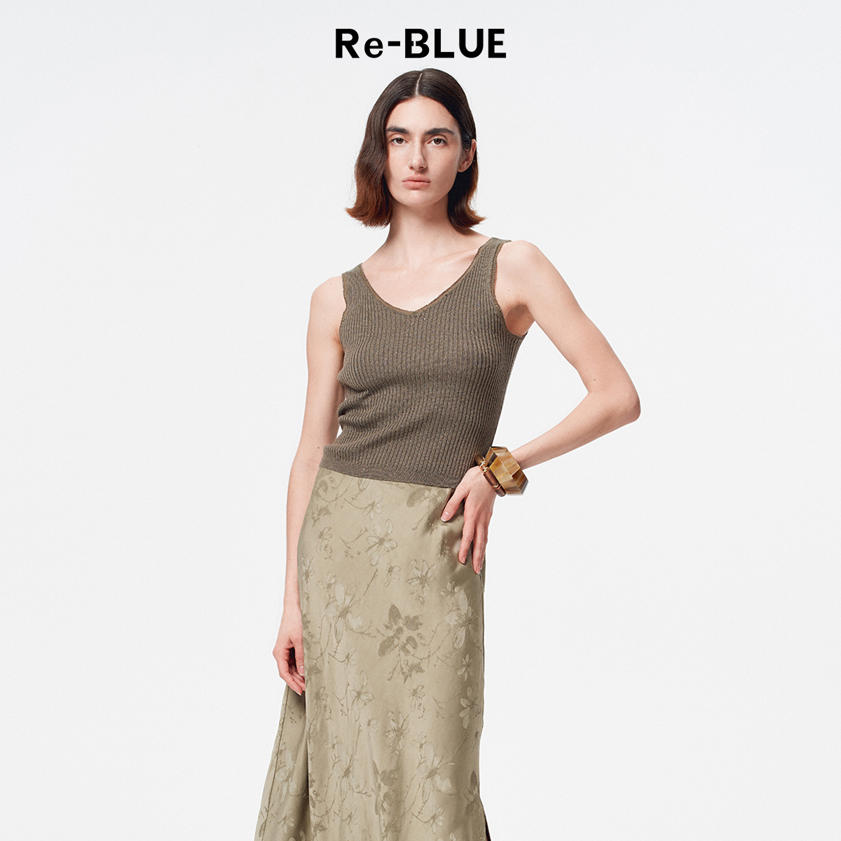 轻奢优雅修身V领针织小吊带